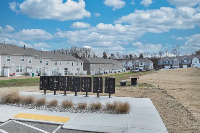 $2,395 | 909 Shorttail Lane, Lebanon, TN 37090