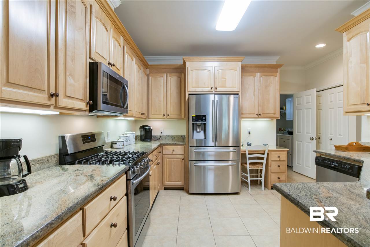 10950 Driver Court Fairhope, AL 36532 - Photo 9 of 36 Stainless Appliances, Granite Counters