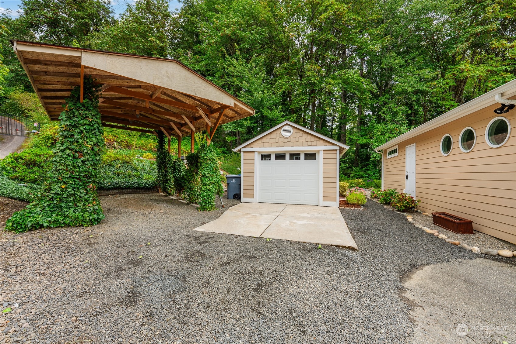 4050 Northeast North Shore Road Belfair, WA 98528 - Photo 37 of 40