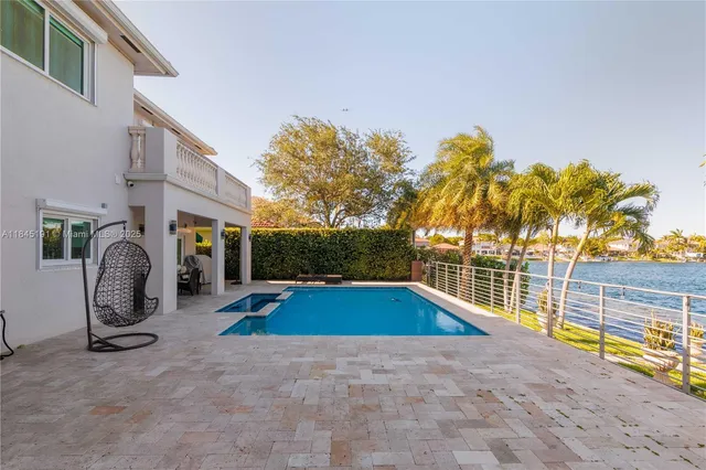 $1,275,000 | 13731 Southwest 136th Place, Miami, FL 33186
