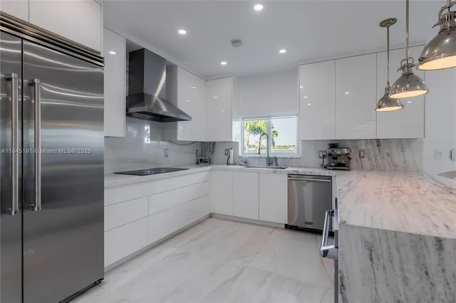 $1,275,000 | 13731 Southwest 136th Place, Miami, FL 33186