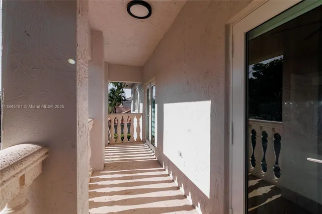 $1,275,000 | 13731 Southwest 136th Place, Miami, FL 33186