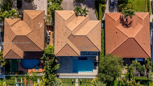 $1,275,000 | 13731 Southwest 136th Place, Miami, FL 33186