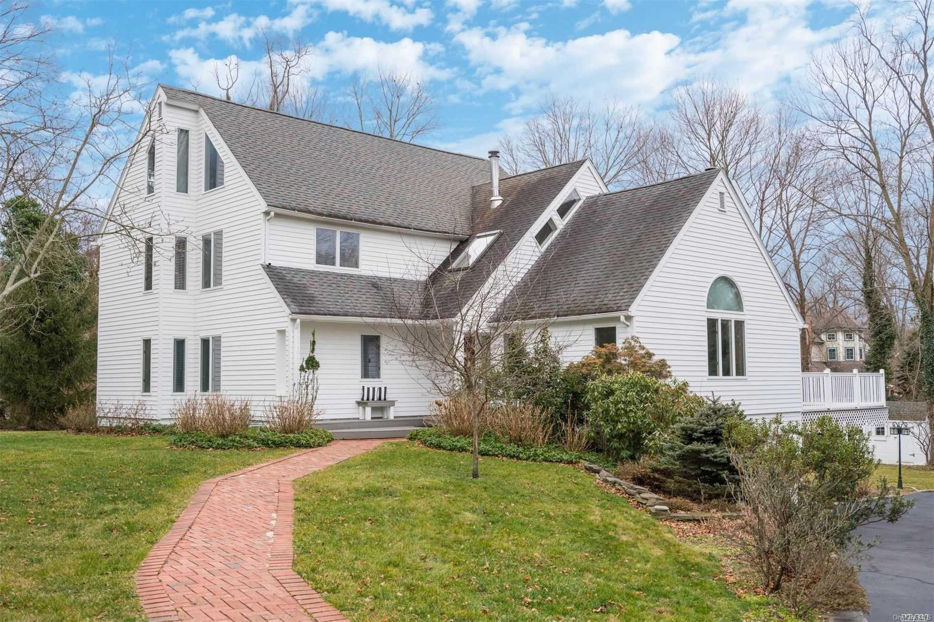 7 Braemer Road Setauket, NY 11733 - Photo 1 of 1 EXTERIOR FRONT