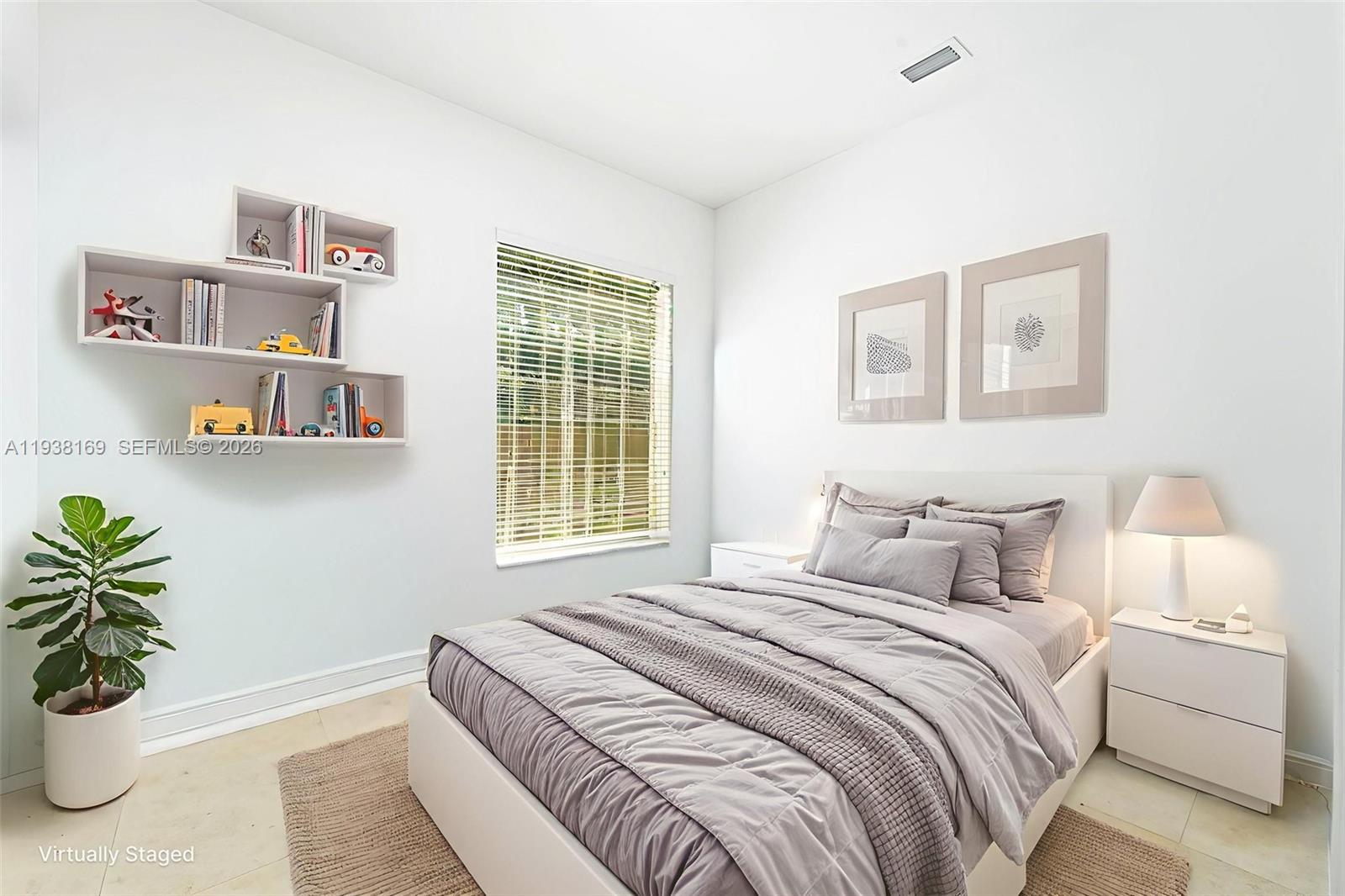 1490 Cleveland Road Miami Beach, FL 33141 - Photo 17 of 38 virtually staged