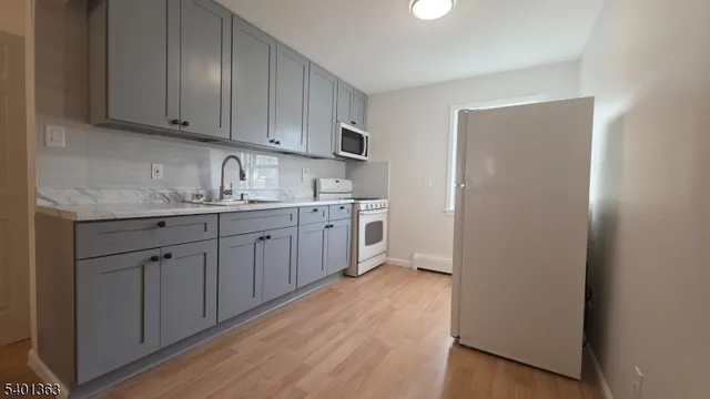 $2,150 | 725 Joralemon Street, Unit 3, Belleville, NJ 07109