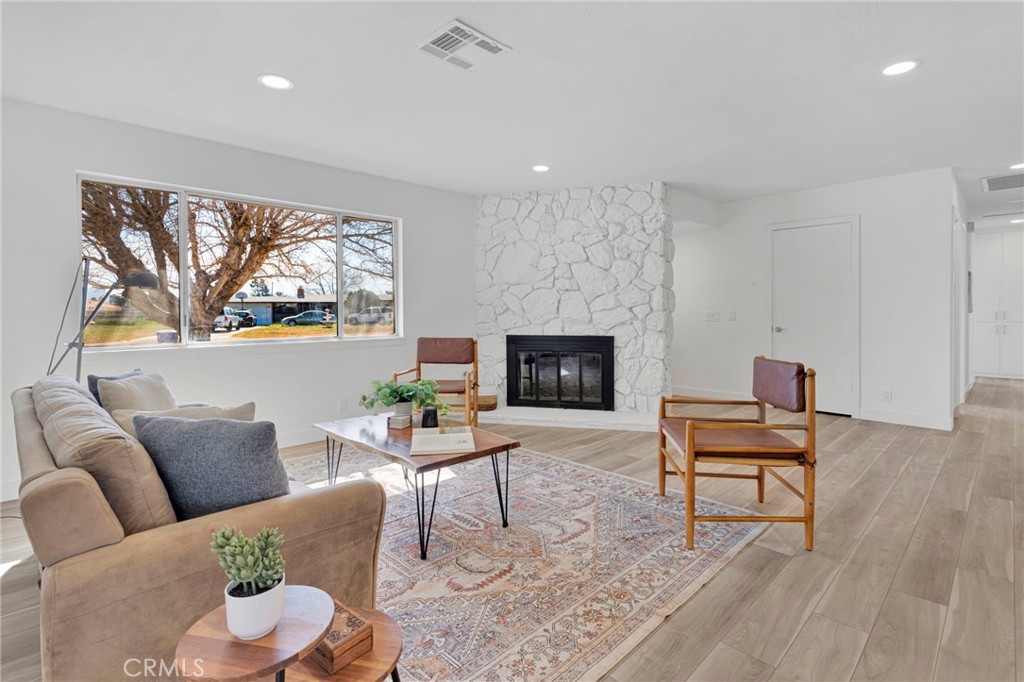 14450 Jicarilla Road Apple Valley, CA 92307 - Photo 10 of 54