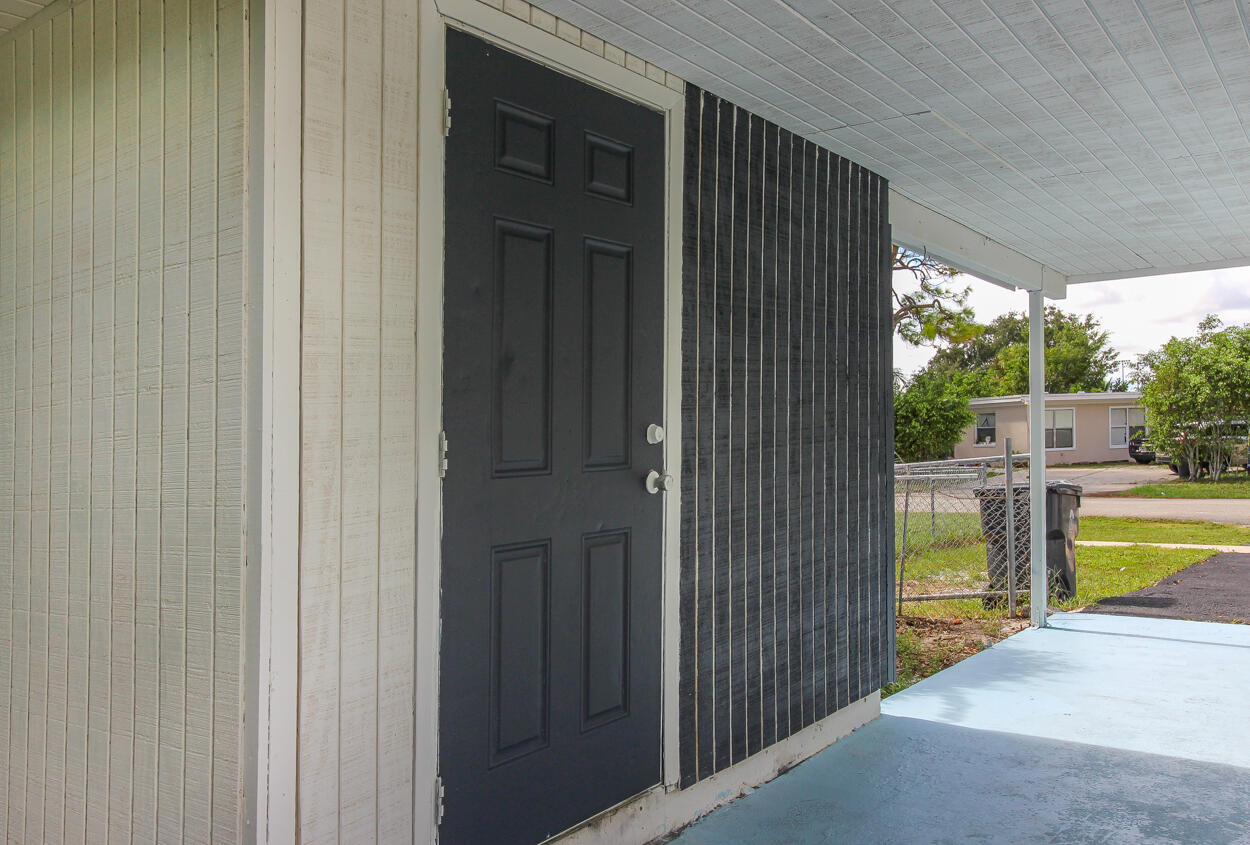 3779 Mackinac Road Lake Worth, FL 33462 - Photo 18 of 19 IMG_0204
