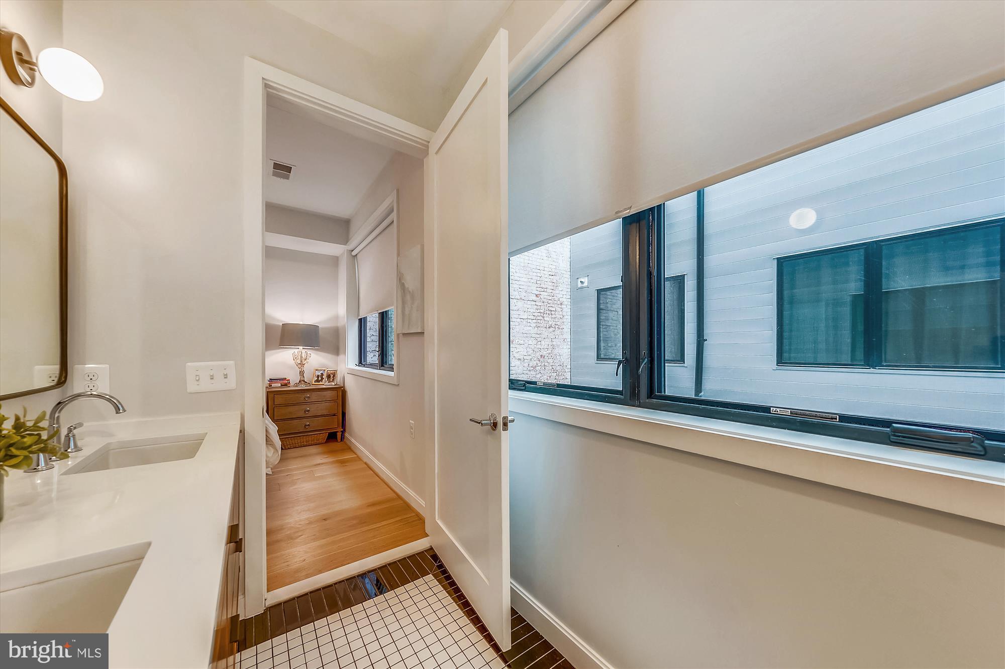 2248 Ontario Road Northwest, Unit 4 Washington, DC 20009 - Photo 18 of 34