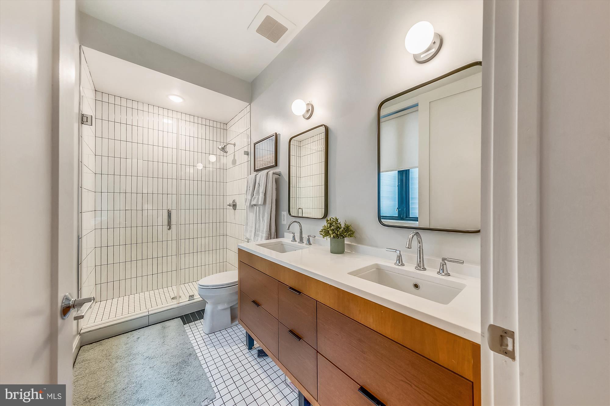 2248 Ontario Road Northwest, Unit 4 Washington, DC 20009 - Photo 20 of 34