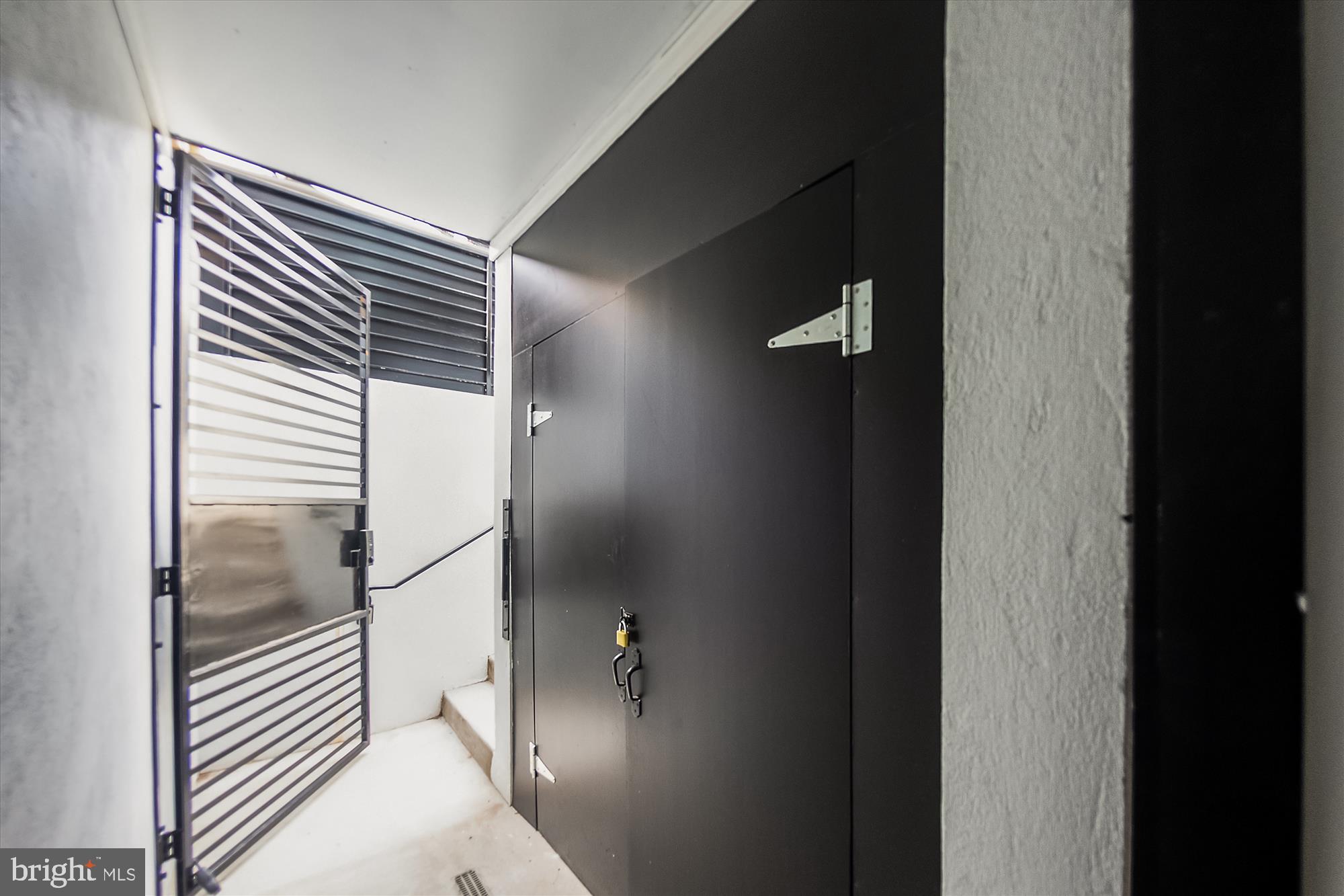 2248 Ontario Road Northwest, Unit 4 Washington, DC 20009 - Photo 30 of 34