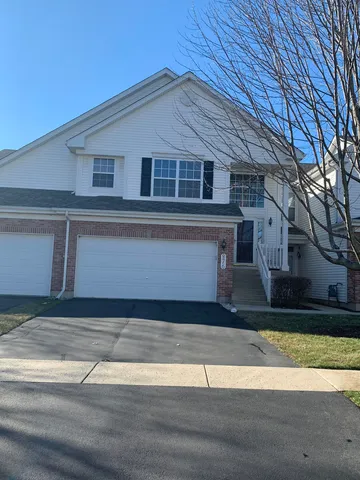 $2,650 | 876 Stuarts Drive, St. Charles, IL 60174