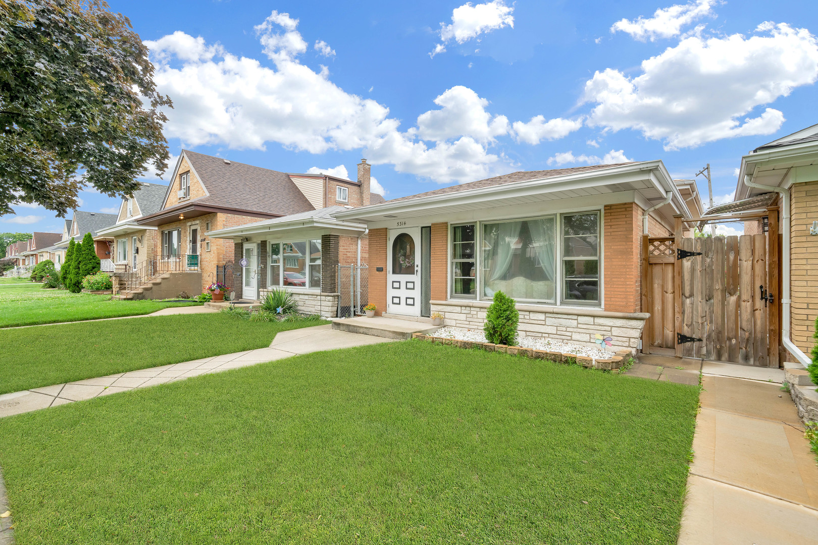 5314 South Harding Avenue Chicago, IL 60632 - Photo 2 of 17 Gallery Image 2