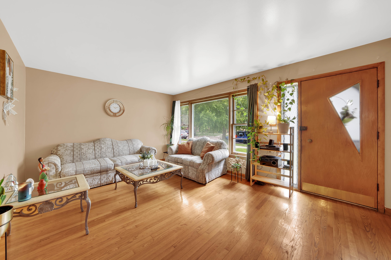 5314 South Harding Avenue Chicago, IL 60632 - Photo 4 of 17 Gallery Image 4