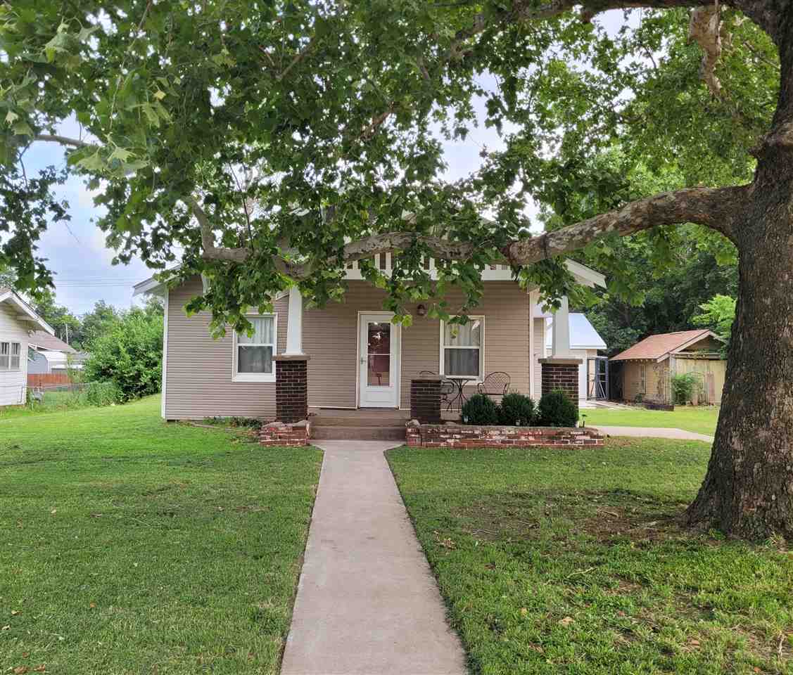 614 Maple Street Perry, OK 73077 - Photo 2 of 41 Gallery Image 2