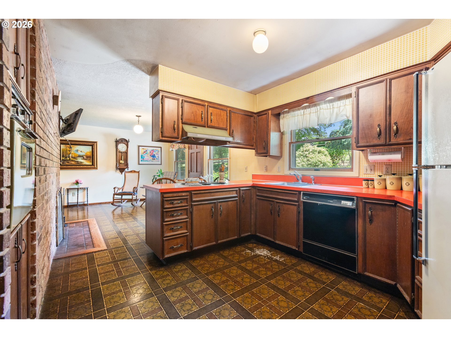 34142 Southwest Johnson School Road Cornelius, OR 97113 - Photo 5 of 37 Kitchen