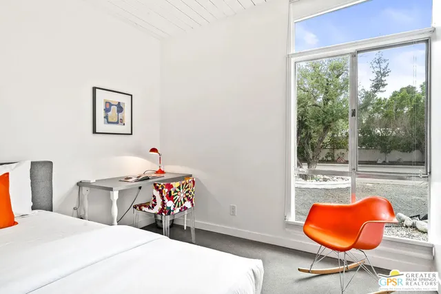$5,500 | 400 East Glen Circle South, Palm Springs, CA 92262