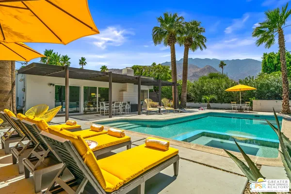 $4,950 | 400 East Glen Circle South, Palm Springs, CA 92262