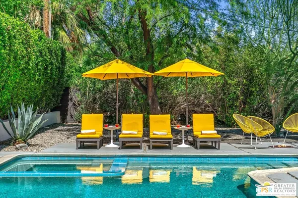 $4,950 | 400 East Glen Circle South, Palm Springs, CA 92262