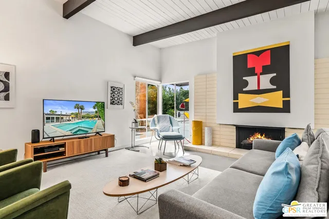 $5,500 | 400 East Glen Circle South, Palm Springs, CA 92262