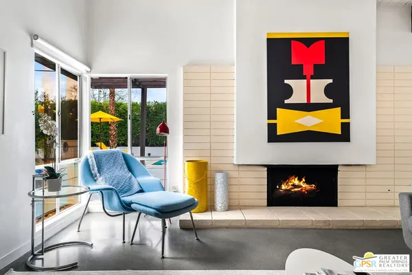 $4,950 | 400 East Glen Circle South, Palm Springs, CA 92262