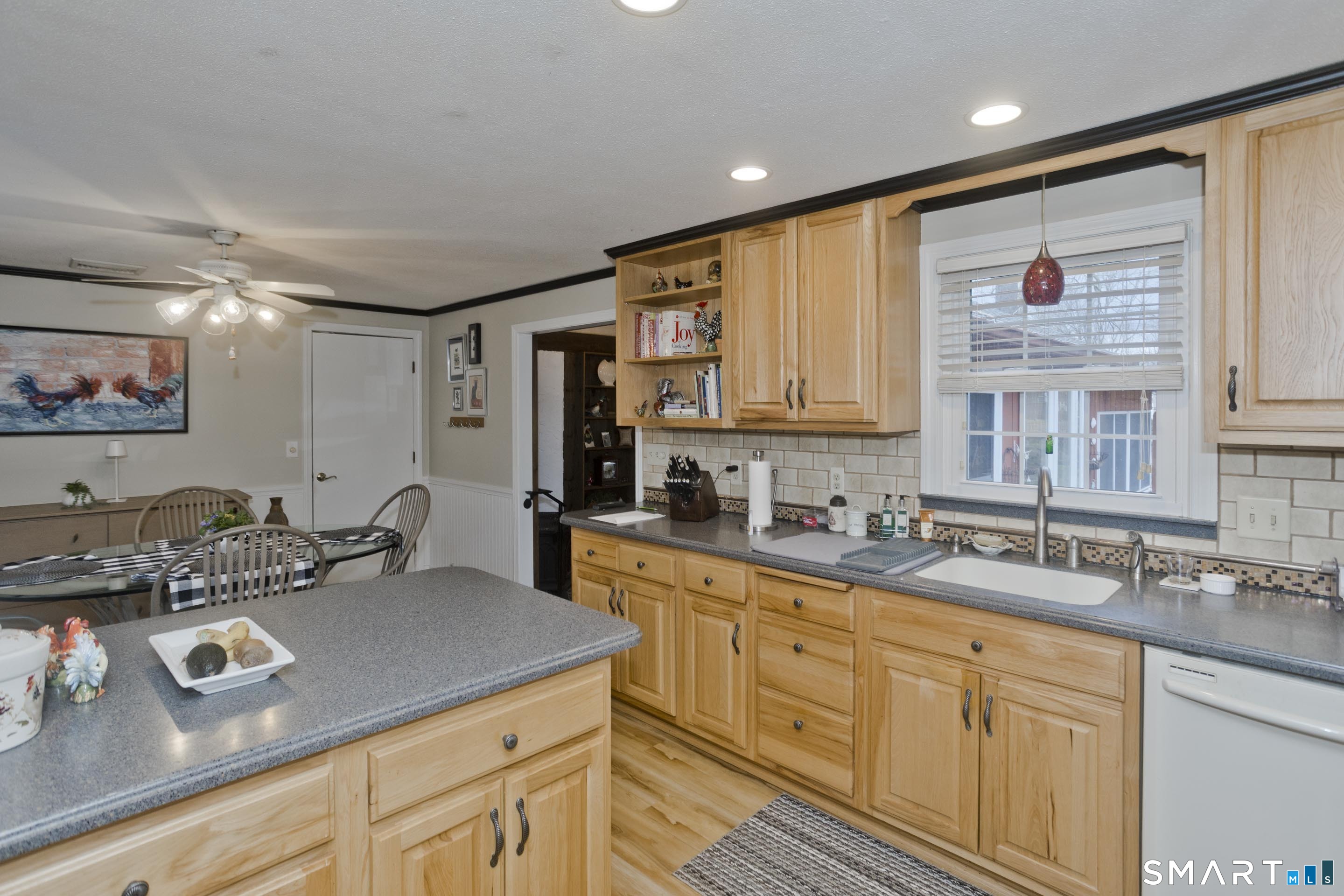 25 Nutmeg Road East Granby, CT 06026 - Photo 12 of 40