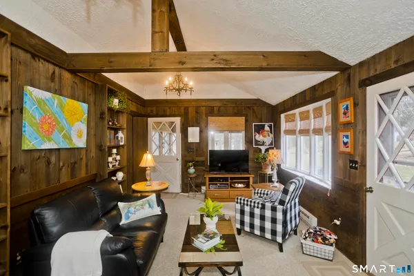 $399,900 | 25 Nutmeg Road, East Granby, CT 06026