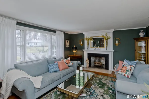 $399,900 | 25 Nutmeg Road, East Granby, CT 06026