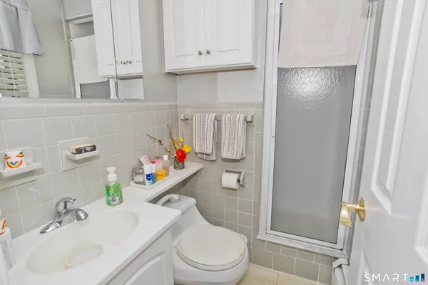 $399,900 | 25 Nutmeg Road, East Granby, CT 06026