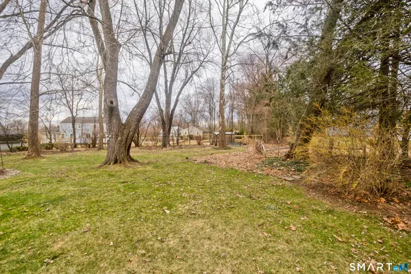 $399,900 | 25 Nutmeg Road, East Granby, CT 06026