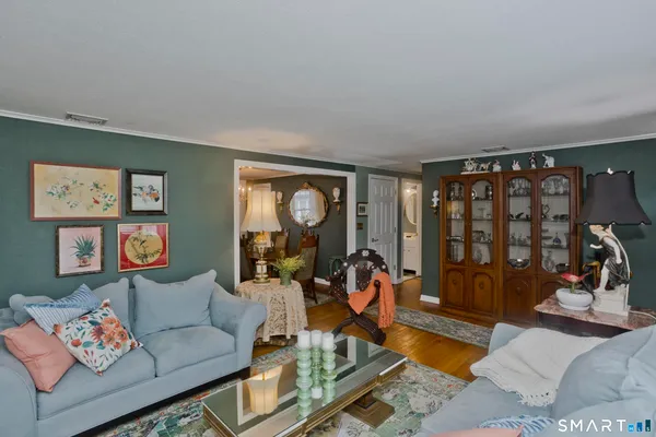 $399,900 | 25 Nutmeg Road, East Granby, CT 06026