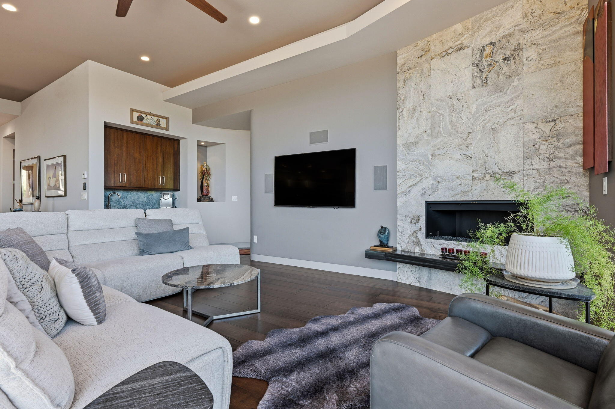 2331 West Entrada Trail, Unit 85 St. George, UT 84770 - Photo 13 of 34 Living Rm