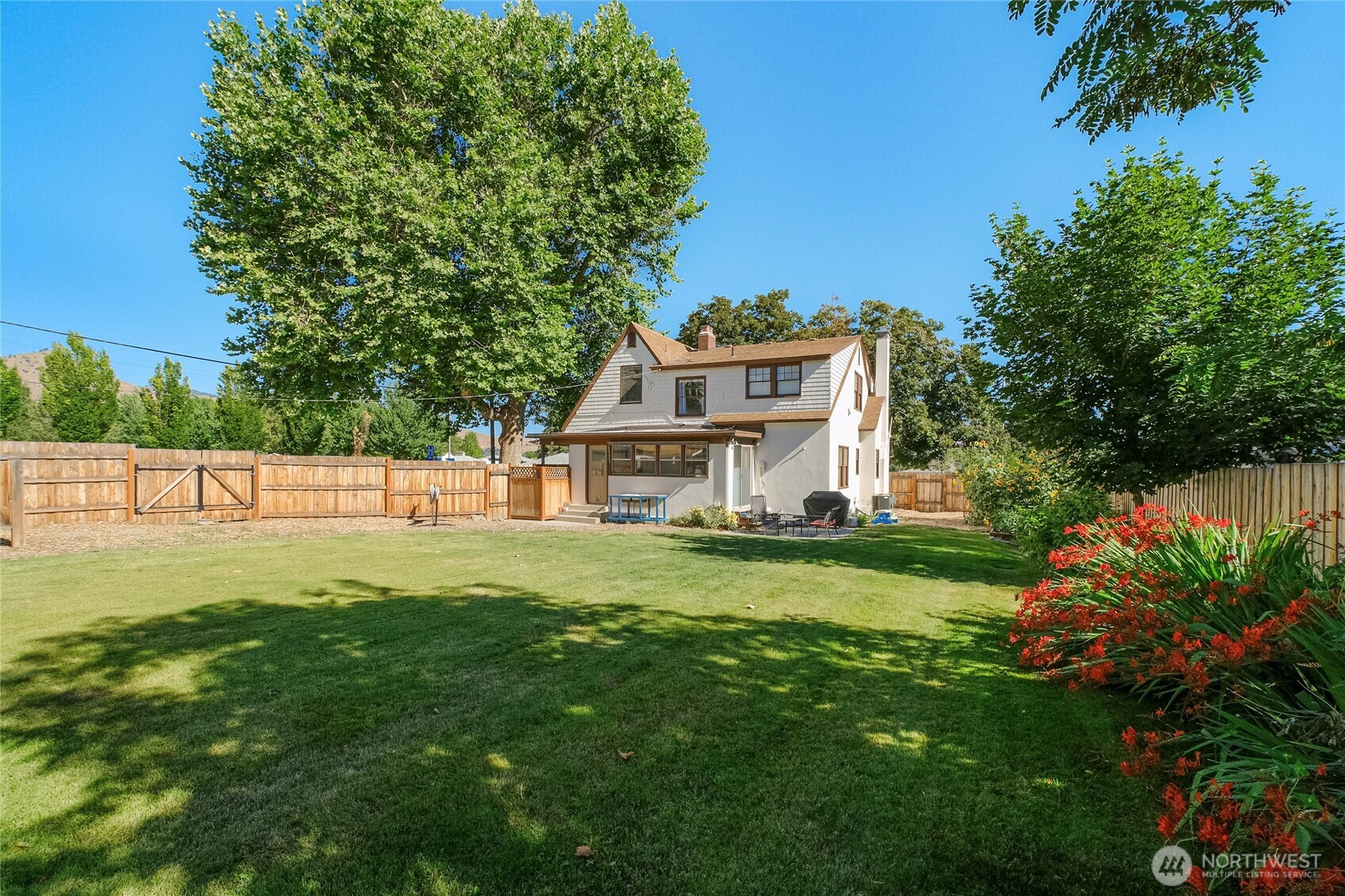 841 Red Apple Road Wenatchee, WA 98801 - Photo 8 of 37 Gallery Image 8
