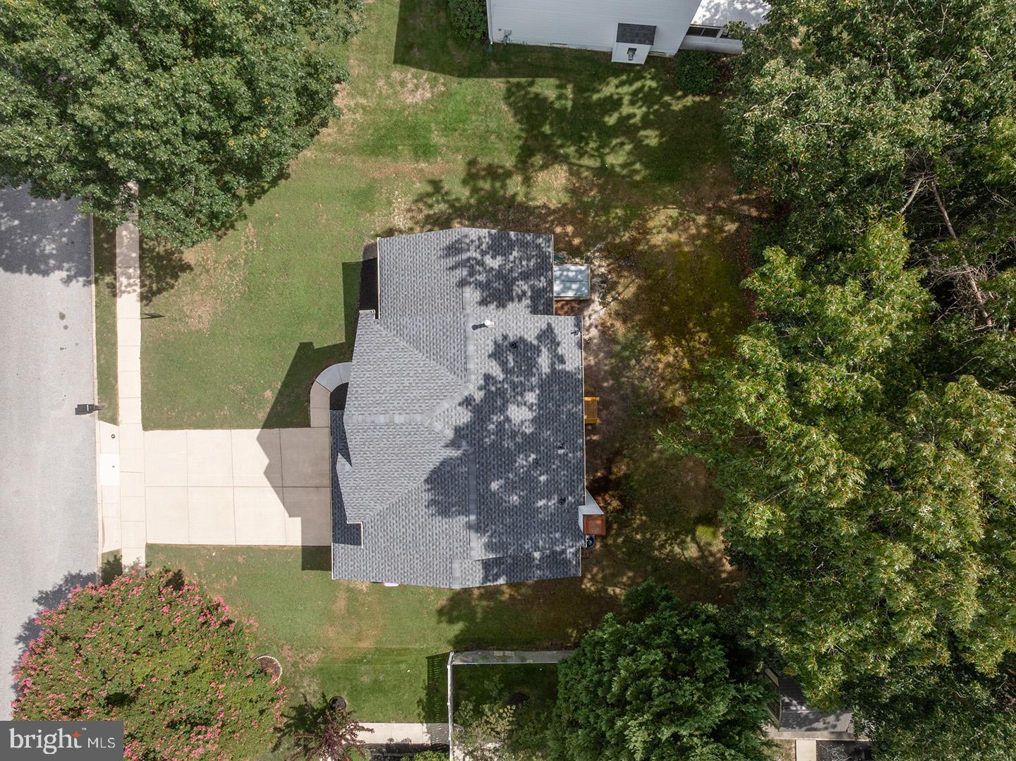 17 Arlington Road Sicklerville, NJ 08081 - Photo 39 of 43 an aerial view of a house with yard