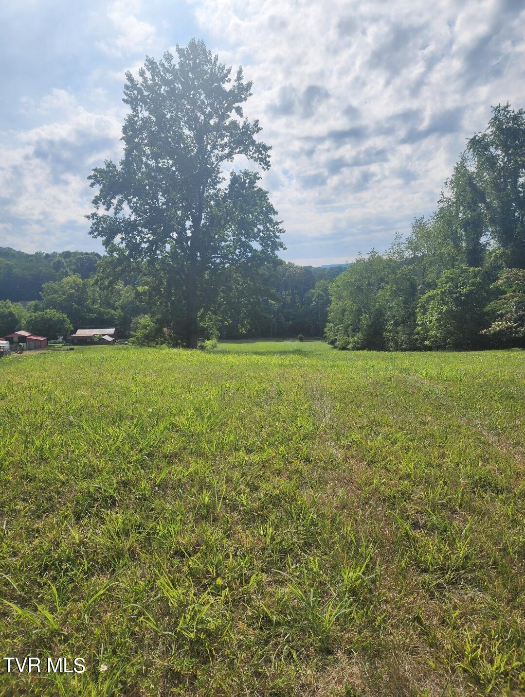 143 Davis Road, Unit 1 Church Hill, TN 37642 - Photo 1 of 1 Screenshot_20240710_115149_Gallery