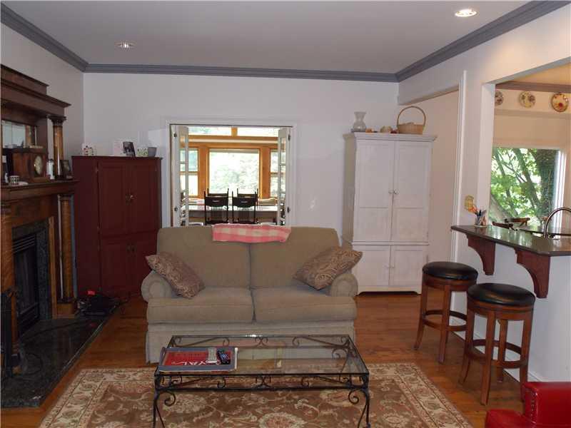 1752 Piper Road Ligonier, PA 15658 - Photo 2 of 25 Living Room.