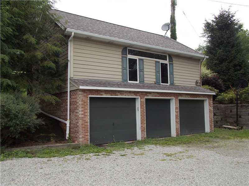 1752 Piper Road Ligonier, PA 15658 - Photo 17 of 25 Parking Lot/Garage. 3 car detached garage