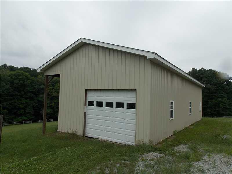 1752 Piper Road Ligonier, PA 15658 - Photo 19 of 25 Parking Lot/Garage. 1 car detached garage/barn