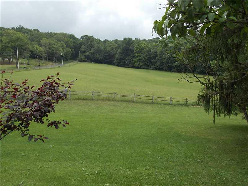 1752 Piper Road Ligonier, PA 15658 - Photo 22 of 25 Yard/Garden.