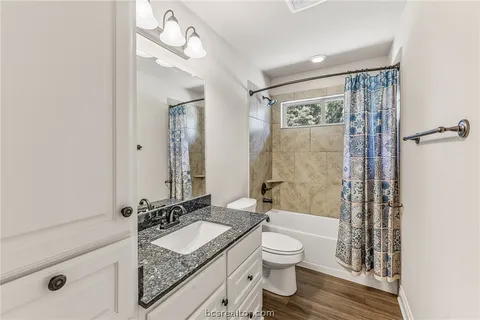 $599,000 | 325 Planter Pointe Drive, Normangee, TX 77871