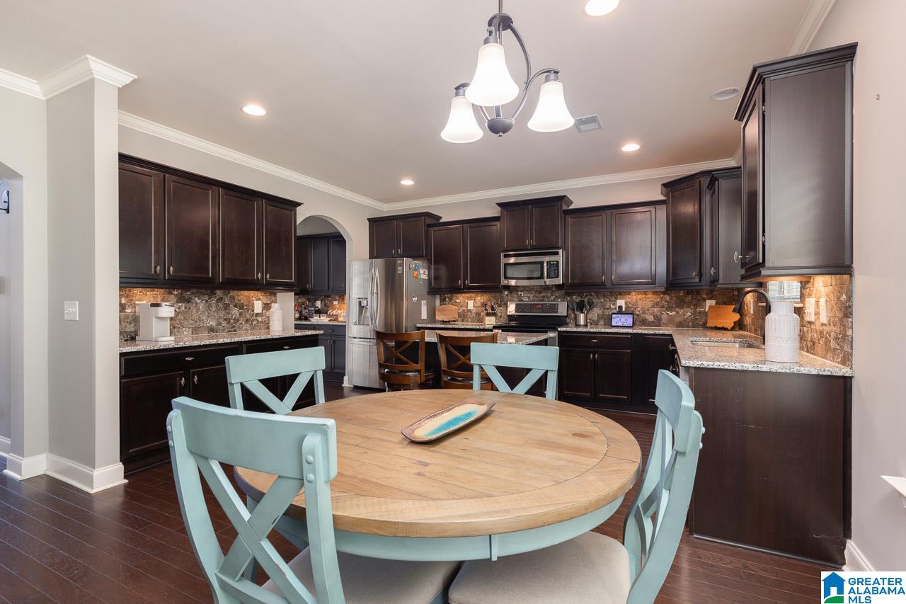 1027 Merion Drive Calera, AL 35040 - Photo 8 of 39