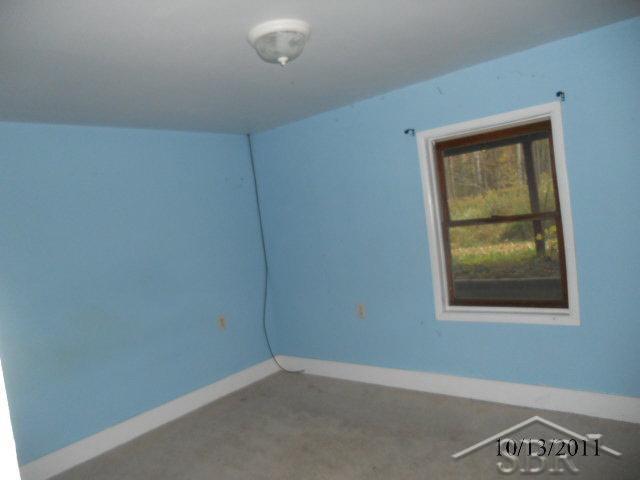 376 East Isabella Road Midland, MI 48640 - Photo 5 of 7 20036674-4.JPG
