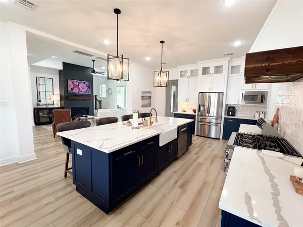$915,000 | 21823 White Oak View Drive, Tomball, TX 77375