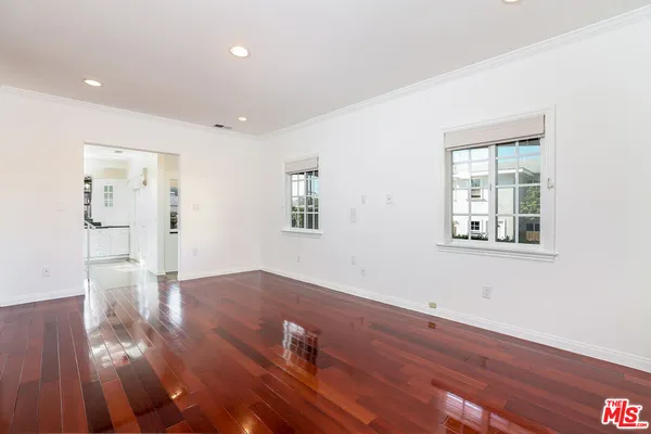 $7,995 | 252 Hampton Drive, Unit E, Venice, CA 90291