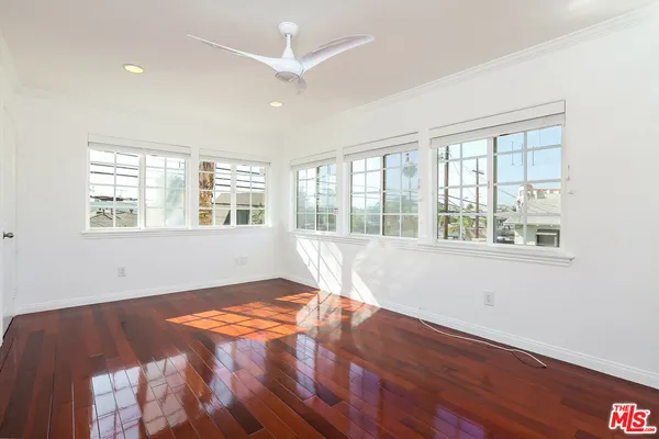 $7,995 | 252 Hampton Drive, Unit E, Venice, CA 90291
