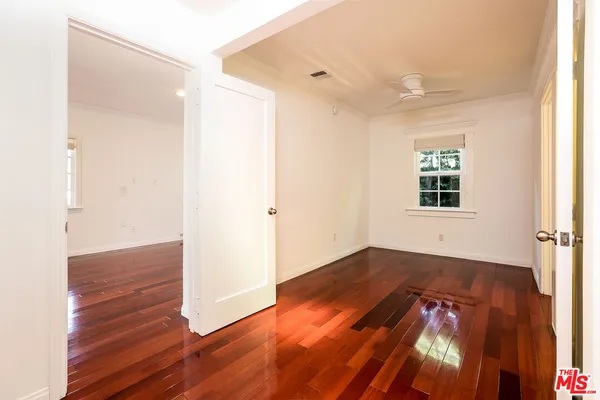 $7,995 | 252 Hampton Drive, Unit E, Venice, CA 90291