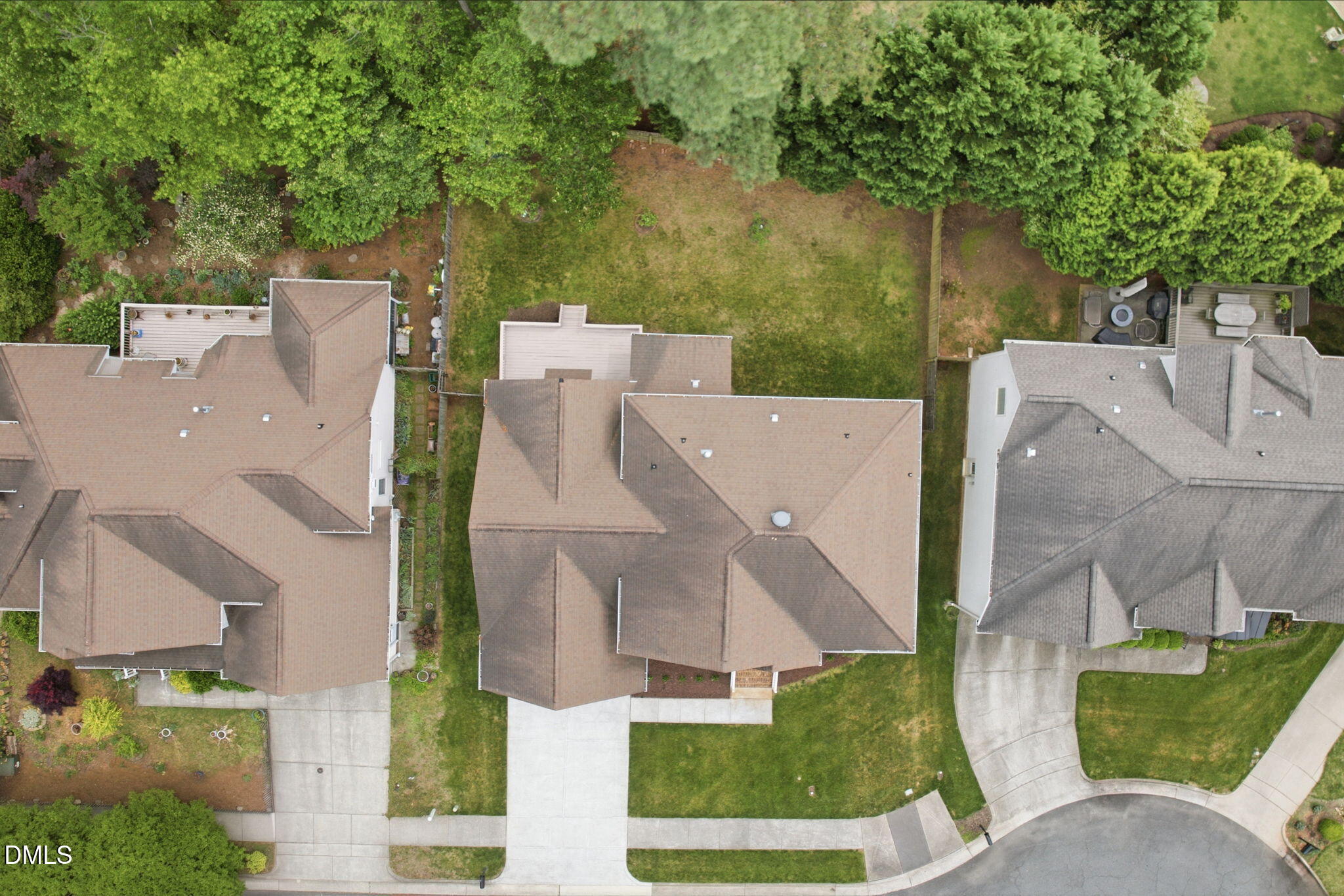 7219 Newport Avenue Raleigh, NC 27613 - Photo 3 of 54 5-web-or-mls-DJI_0698