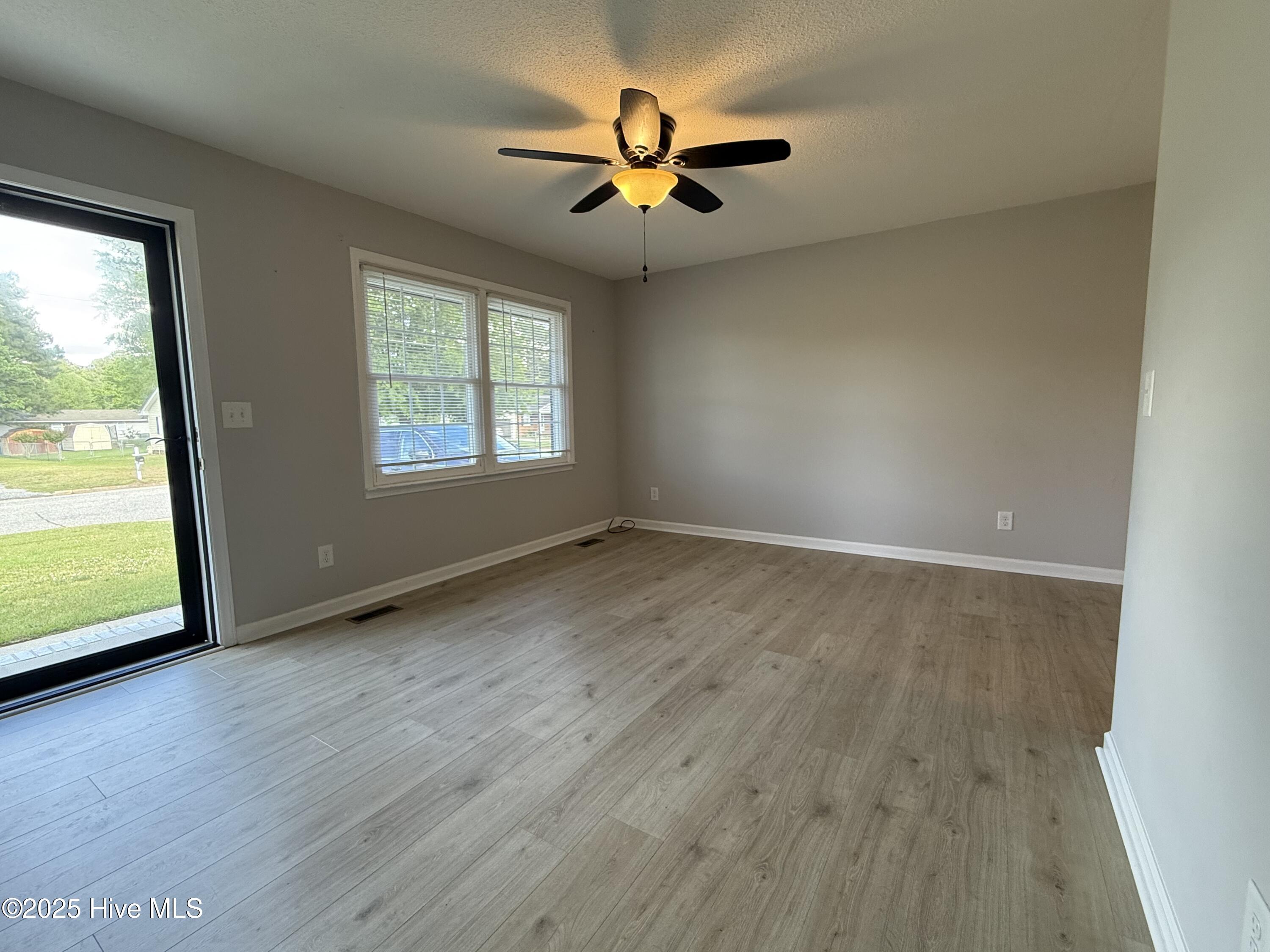 109 Pine Street Dunn, NC 28334 - Photo 11 of 21 IMG_3625 2