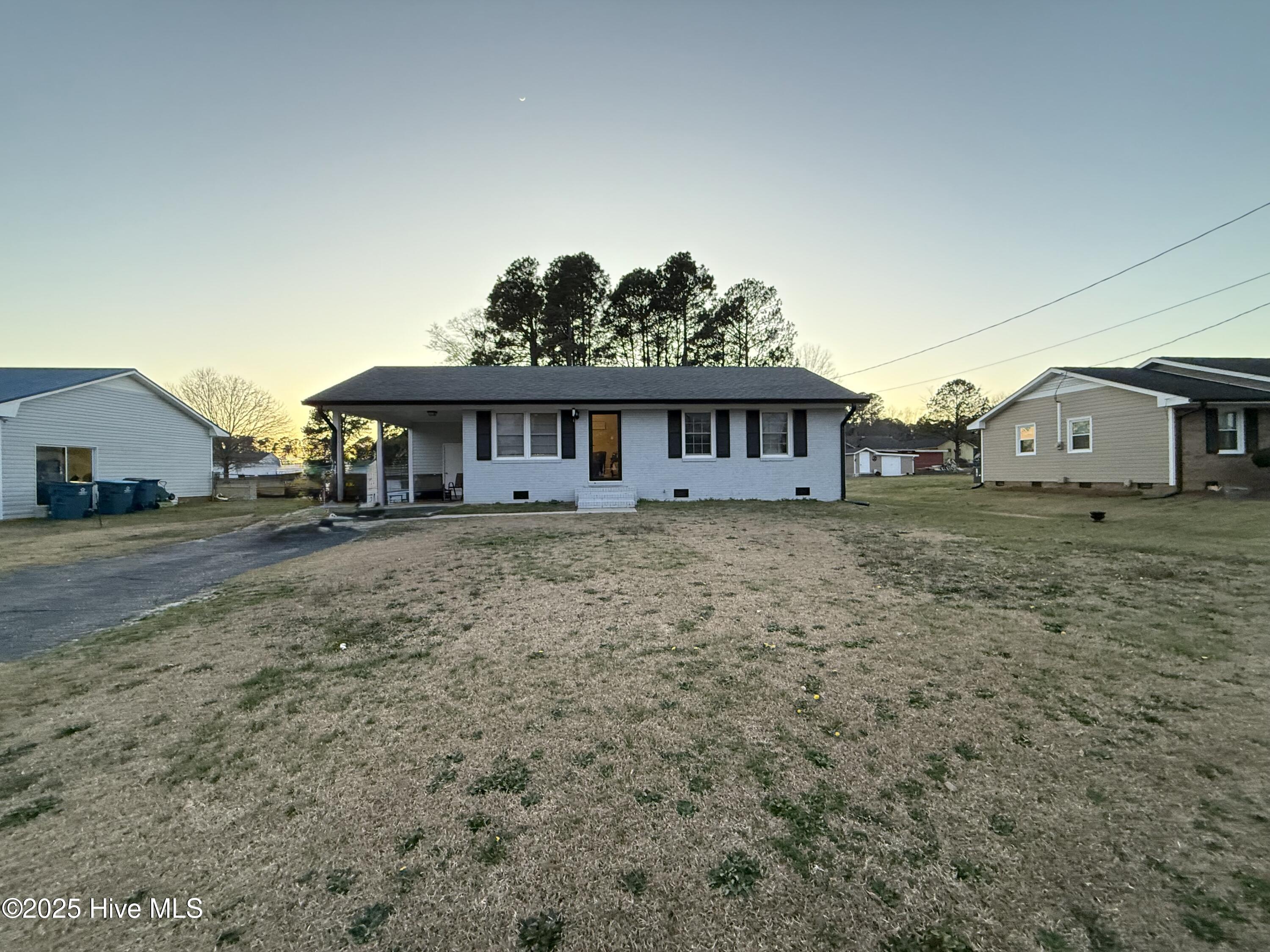 109 Pine Street Dunn, NC 28334 - Photo 2 of 21 IMG_2871 2