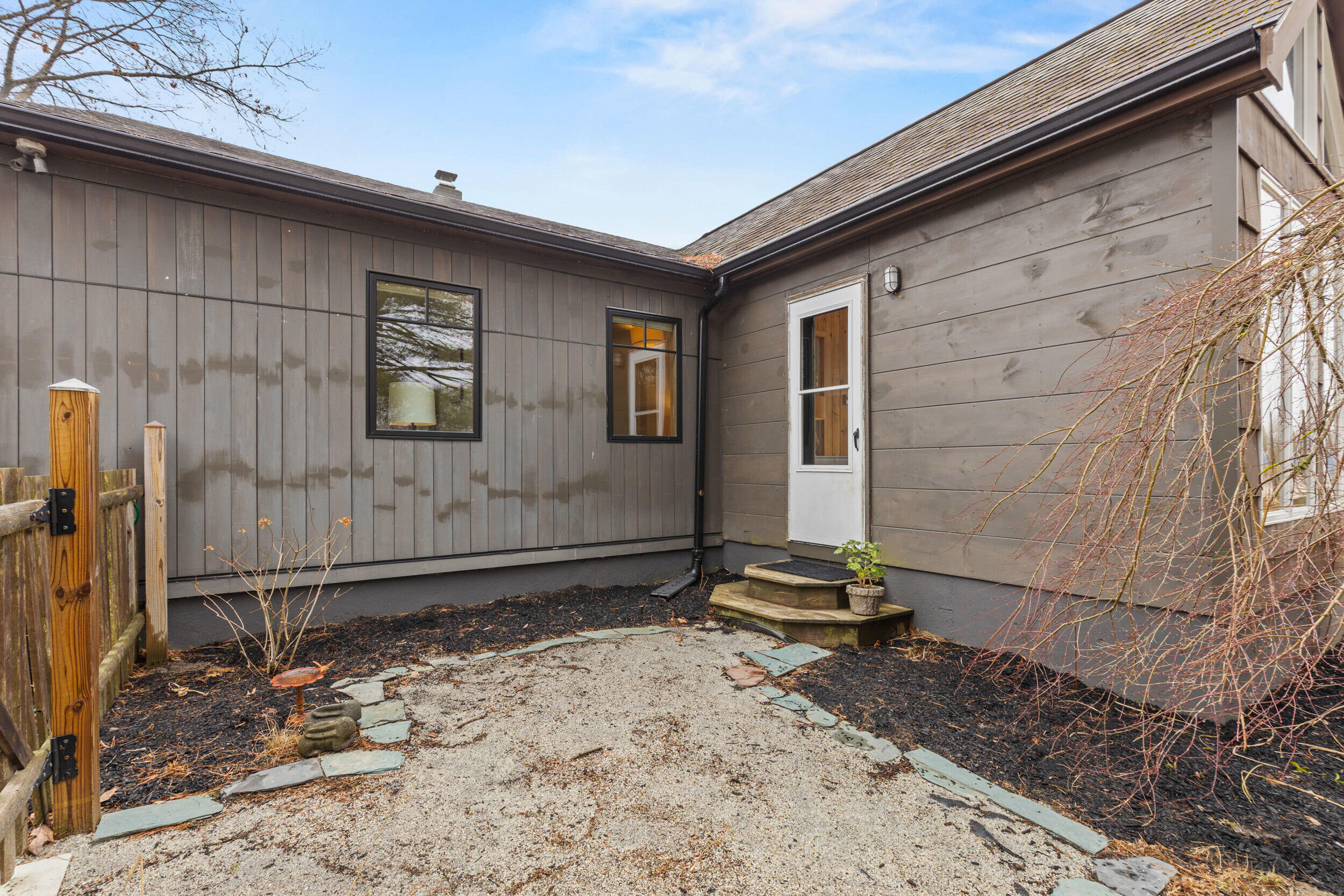117 Colonial Road Portland, ME 04102 - Photo 29 of 43 117 colonial rd, portland, me 04102, usa